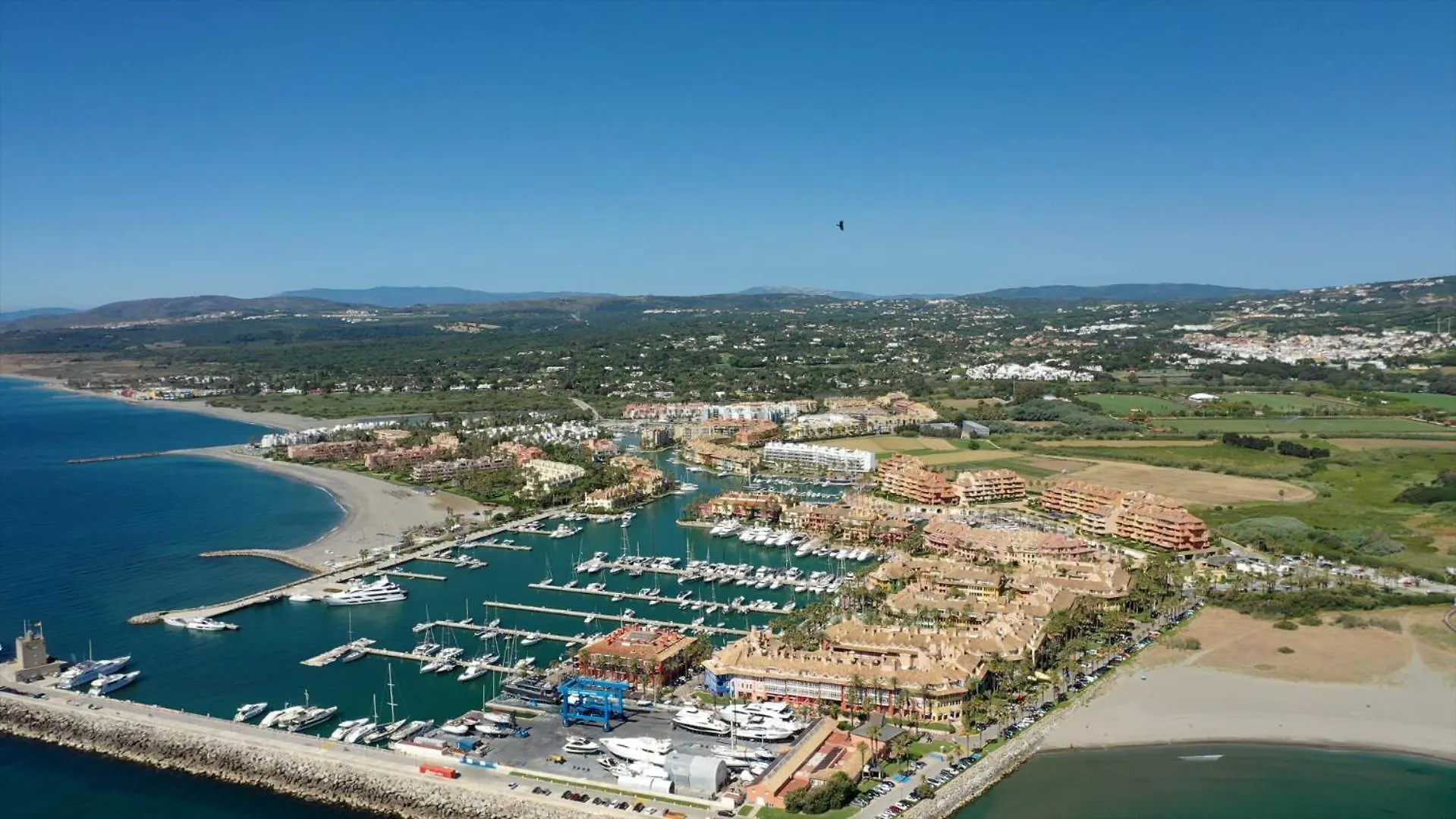 Luxury Penhouse, Sotogrande Marina - Located In An Exclusive Island Of The Marina Apartment